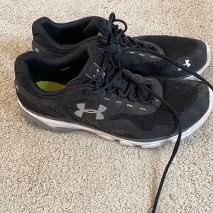 Under armour tennis shoes